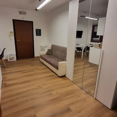 Residenza Tomba 20 아파트