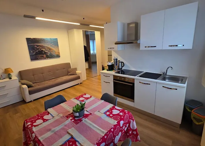 Residenza Tomba 20